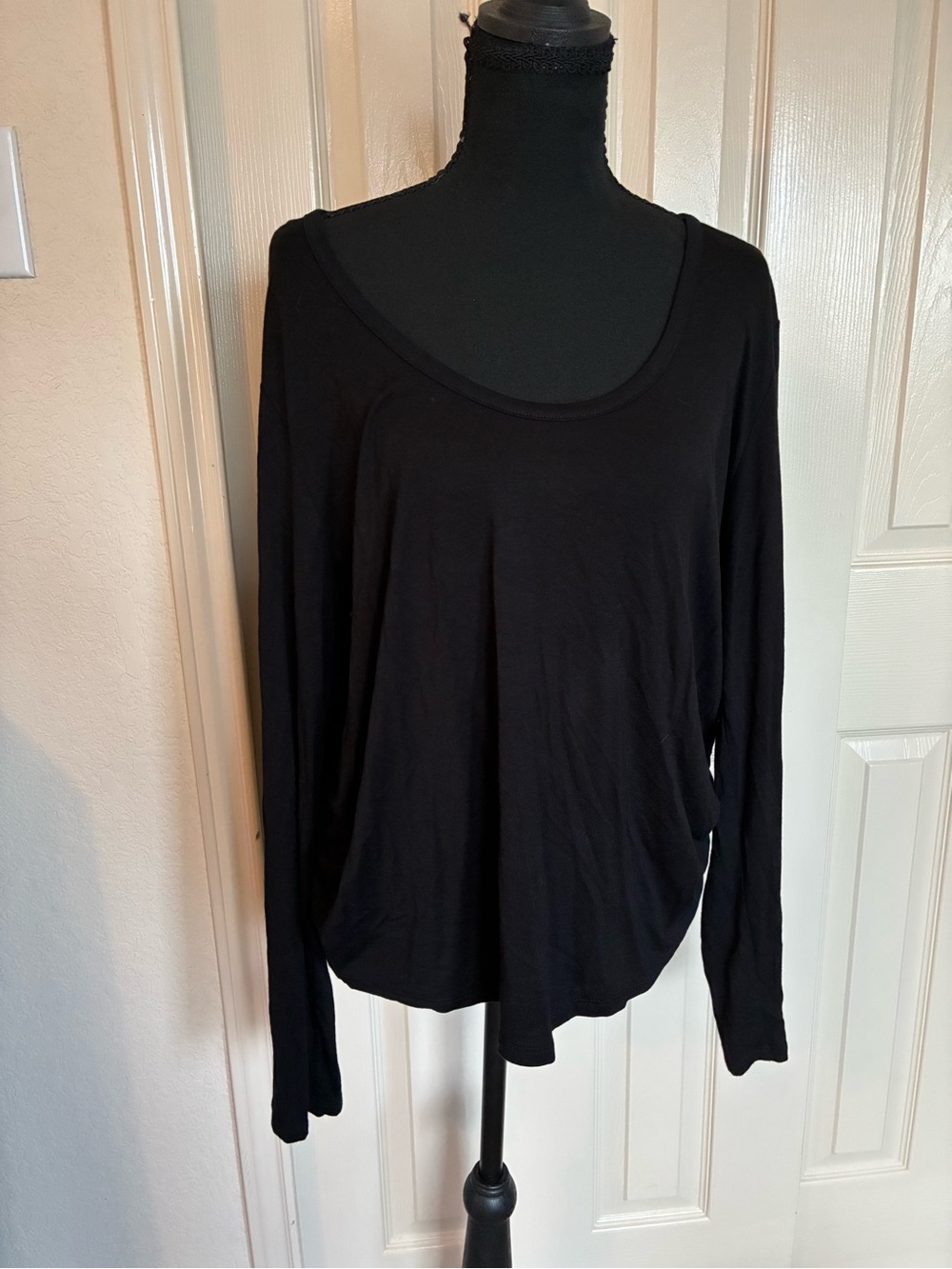 Three Bird Nest Black Long Sleeve Scoop Neck Top